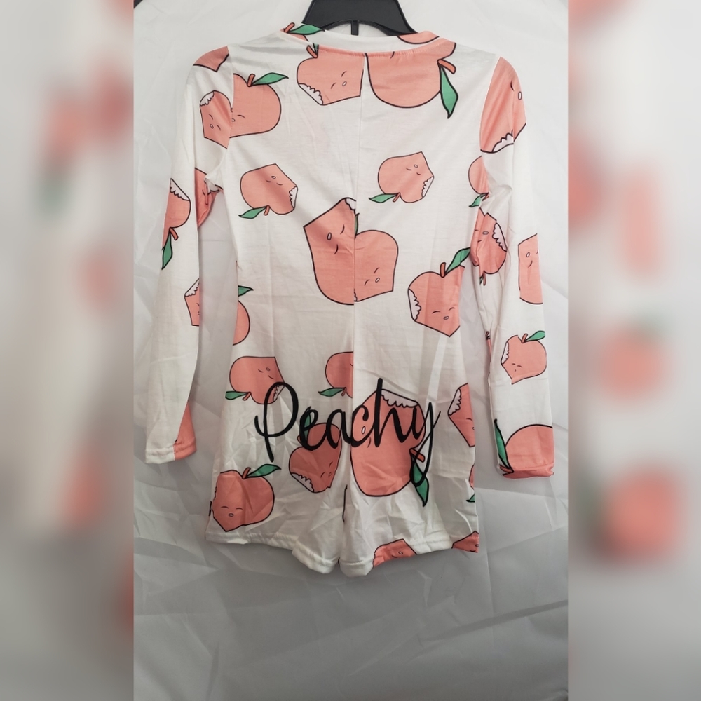 Peachy Long-sleeved Onesie